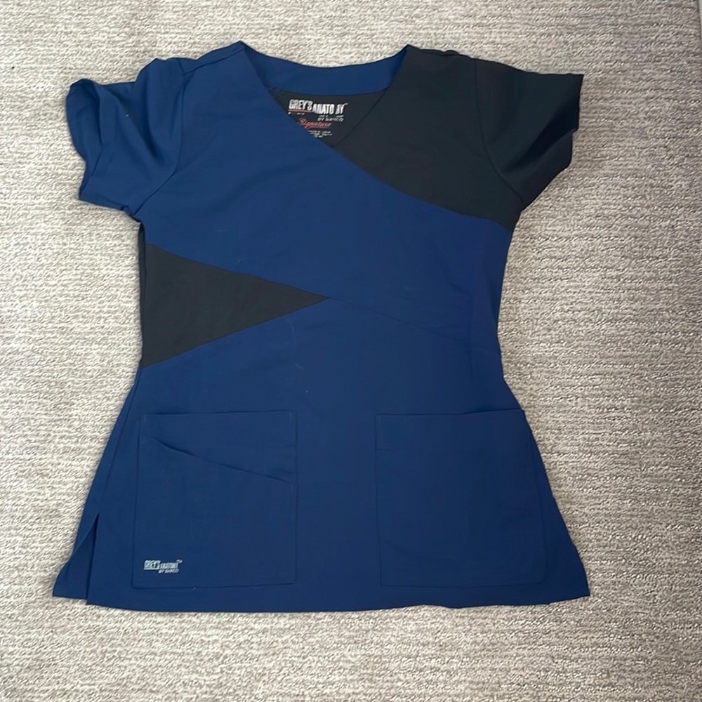 Greys anatomy scrub top